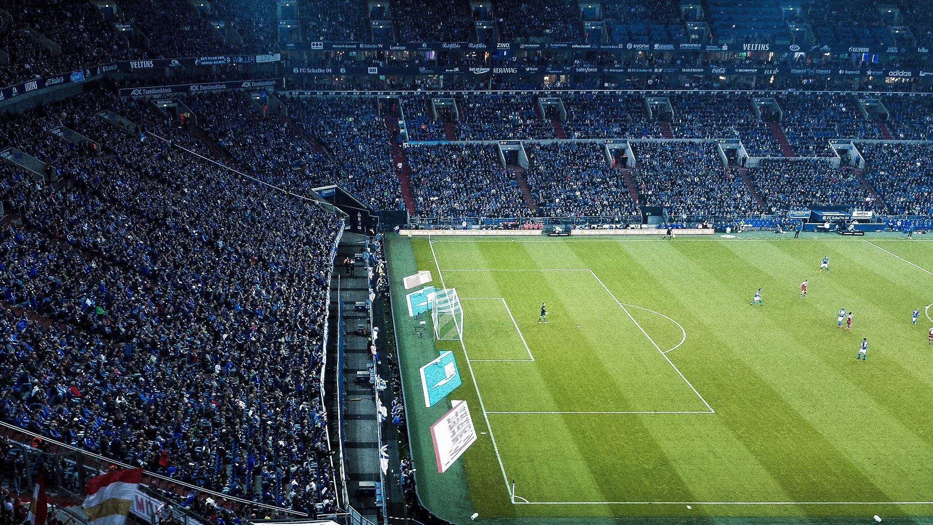 世界杯2026-厄瓜多尔对阵曼联，萨卡连续得分拉开差距，一场跨越时空的足球寓言