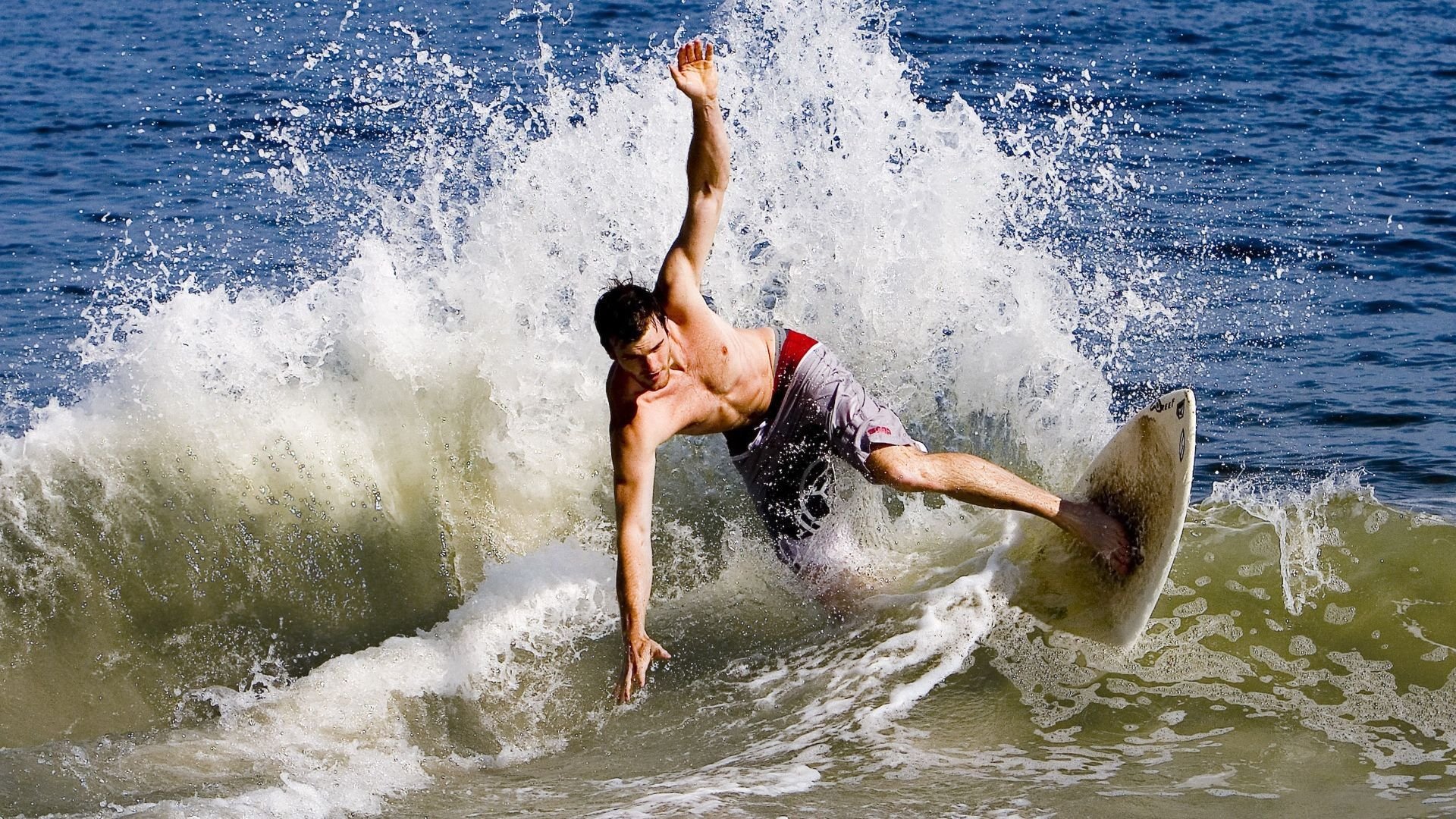 骑士对阵广厦队,西亚卡姆节奏完全掌控,一场跨越文化的篮球对话